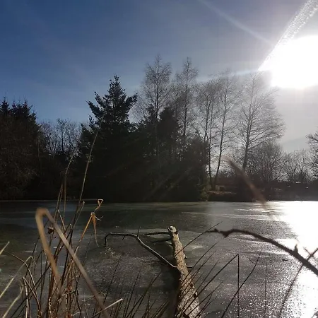 Fermette Typique Auvergnate Dans Son Ecrin D'eau Et De Verdure Holiday home Saint-Donat